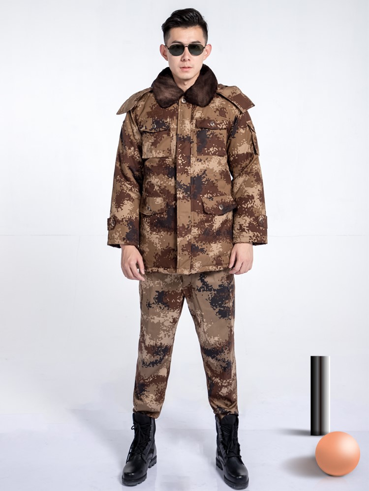 配發(fā)正品荒漠大衣迷彩作訓大衣棉大衣加厚軍大衣防寒保安棉服棉襖(圖1)